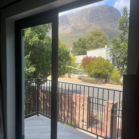 Comfortable Room With Large En Suite Bathroom Franschhoek Exterior photo